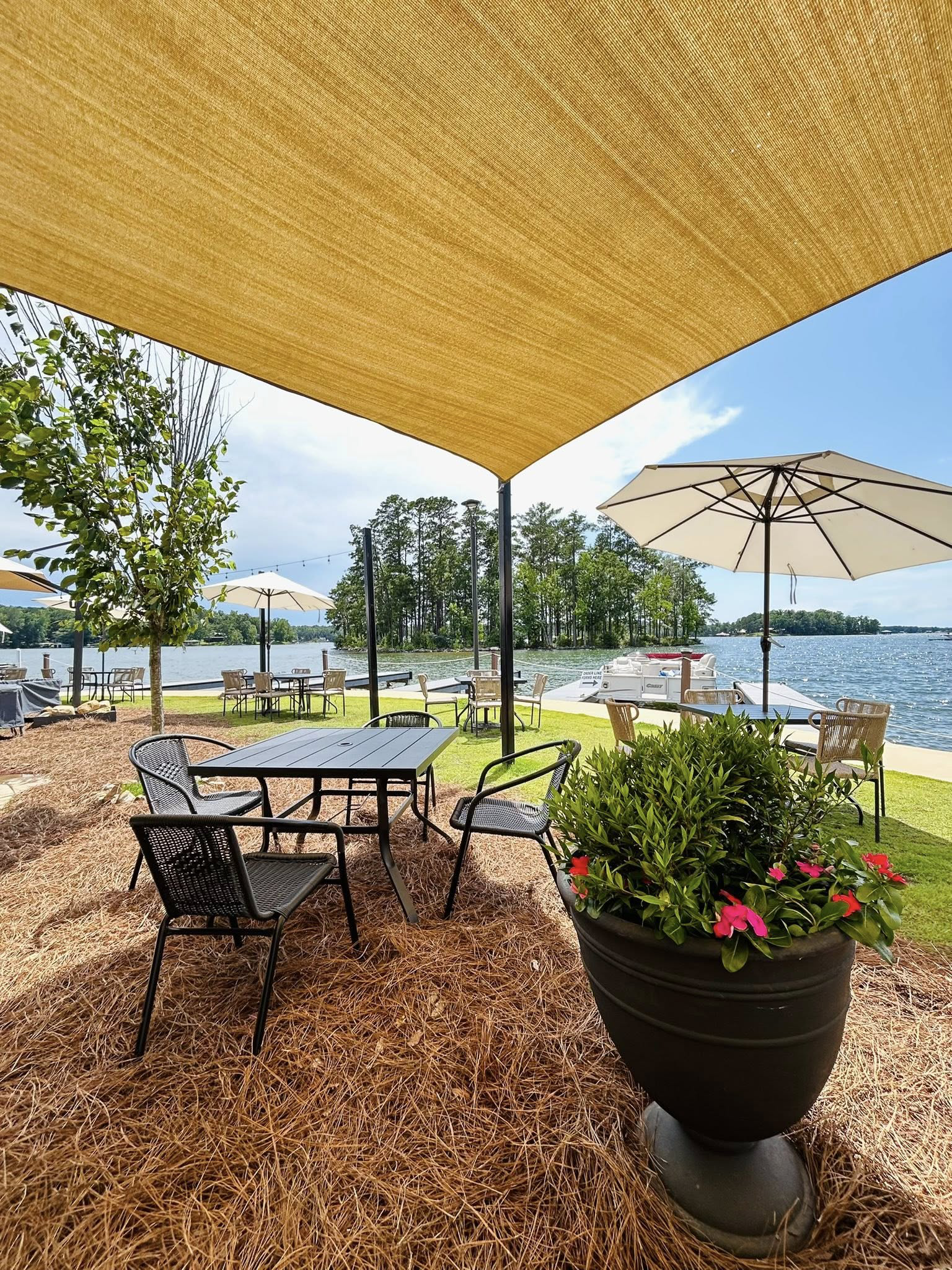 Lakemartinarearestaurantimages
